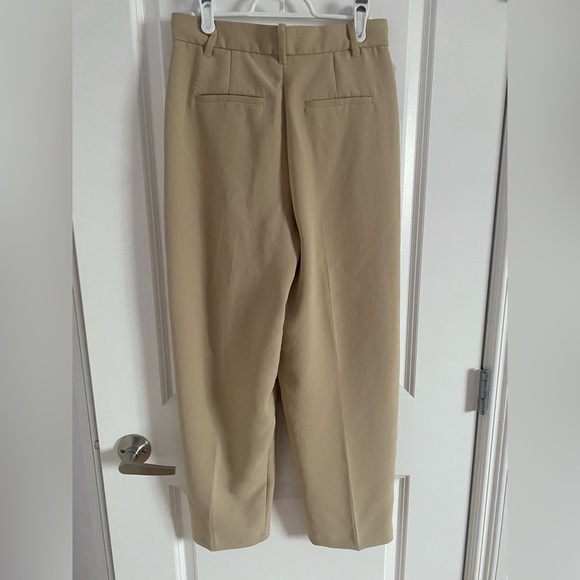 Wilfred Carrot Pant - Picture 3 of 3